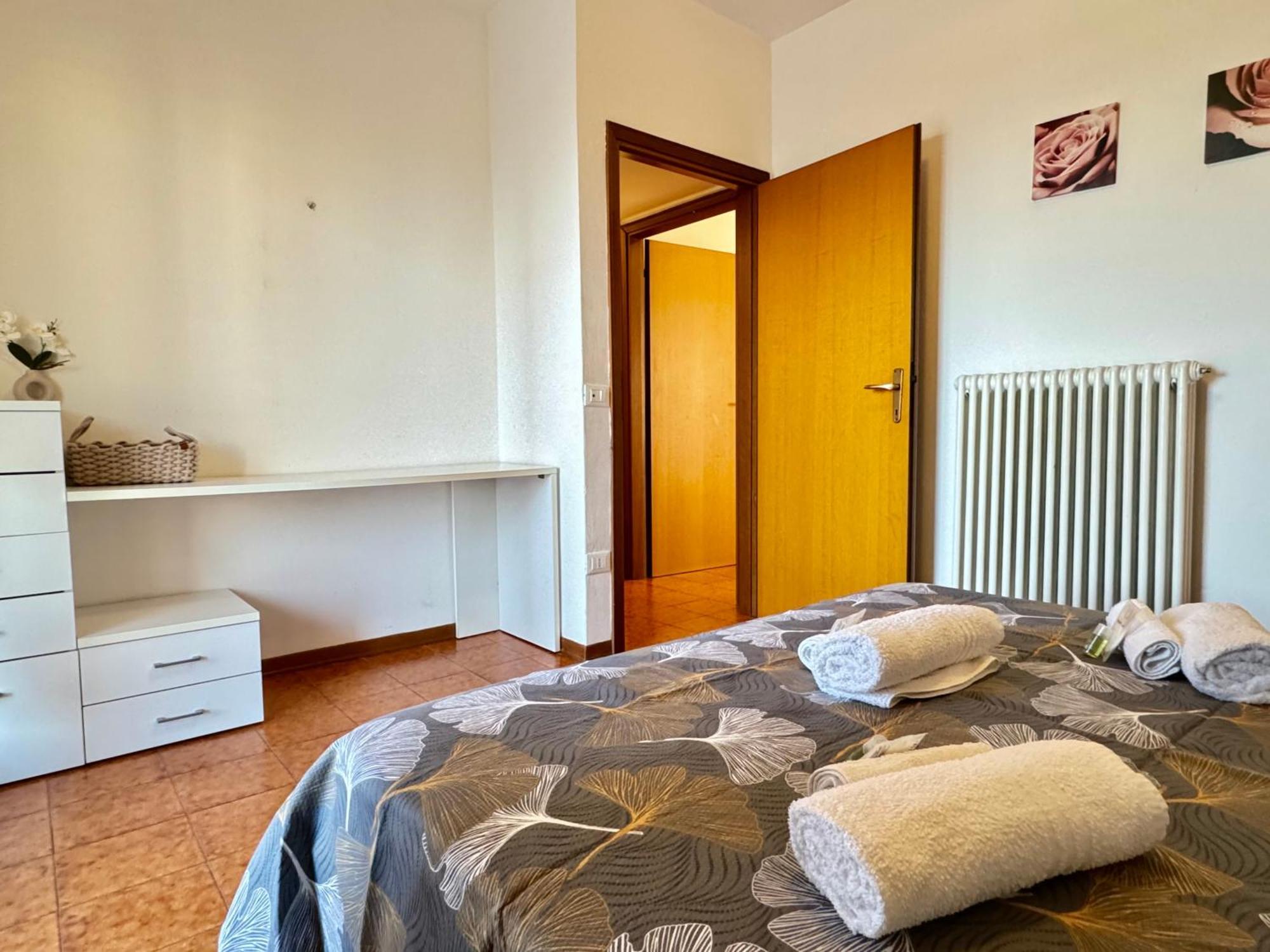 82, Attico Leonardo Apartman Lido Adriano Kültér fotó